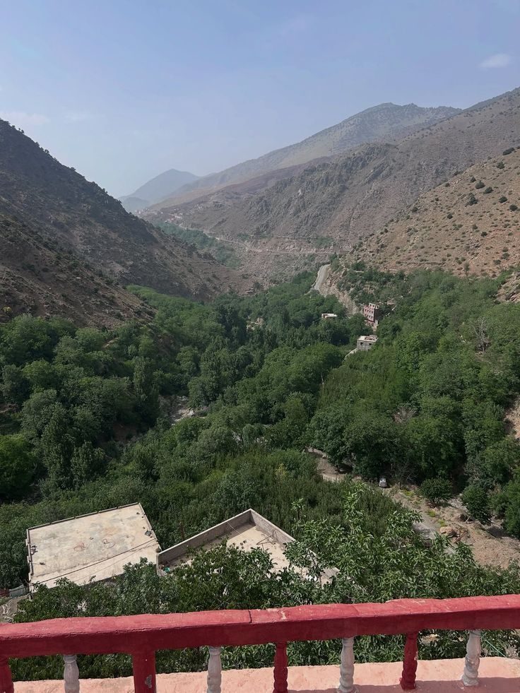 atlas short hiking ouarzazate to zagora tour booking